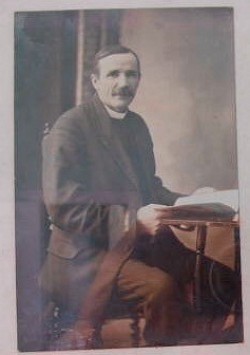 Rev Owen Thompson 1926 - 1931