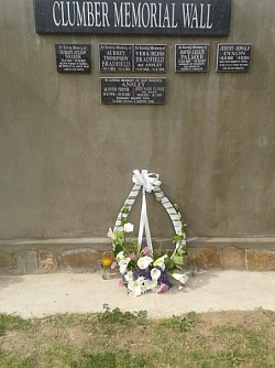 Wreath in Memory of the Nottingham Party - Sunday